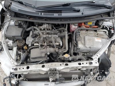 Zdjęcie 13 z 15 samochodu: 2012 TOYOTA PRIUS C VIN:JTDKDTB36C1524564 - miniatura