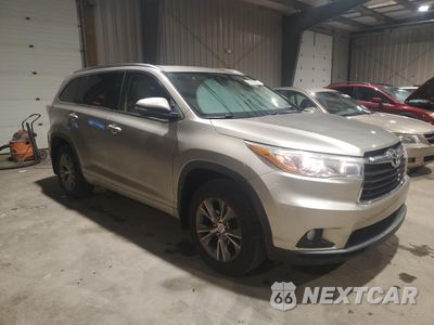 Czwarte zdjęcie samochodu z boku: 2015 TOYOTA HIGHLANDER XLE VIN:5TDJKRFH8FS106525 - miniatura