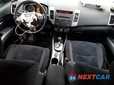 Zdjęcie 8 z 15 samochodu: 2013 MITSUBISHI OUTLANDER SE VIN:JA4JT3AX1DU605985 - miniatura