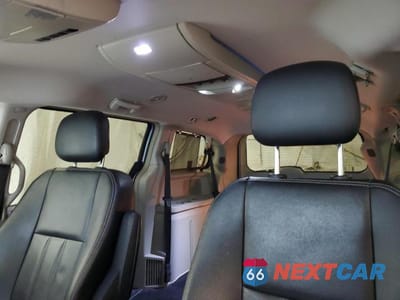 Zdjęcie 10 z 14 samochodu: 2016 CHRYSLER TOWN & COUNTRY TOURING L VIN:2C4RC1CG2GR240437 - miniatura