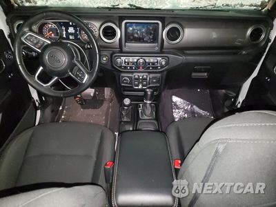 Zdjęcie 8 z 15 samochodu: 2018 JEEP WRANGLER UNLIMITED SAHARA VIN:1C4HJXEN8JW201401 - miniatura