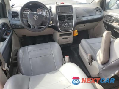 Zdjęcie 8 z 14 samochodu: 2018 DODGE GRAND CARAVAN SE VIN:2C7WDGBG8JR243227 - miniatura