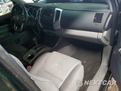Zdjęcie 10 z 14 samochodu: 2012 TOYOTA TACOMA VIN:5TFUU4EN3CX033880 - miniatura