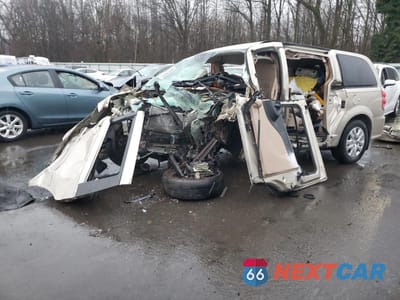 2015 DODGE GRAND CARAVAN SE 2C4RDGBG2FR623908 - główne zdjęcie licytacji z USA - miniatura