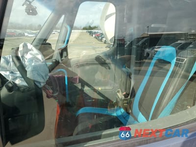 Zdjęcie 7 z 12 samochodu: 2022 RIVIAN EDV 700 VIN:7FCEHDB7XNN000799 - miniatura