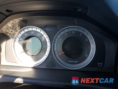 Zdjęcie 9 z 12 samochodu: 2012 VOLVO S80 3.2 VIN:YV1952AS2C1151712 - miniatura