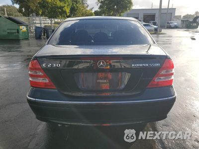 Zdjęcie 6 z 14 samochodu: 2003 MERCEDES-BENZ C 230K SPORT SEDAN VIN:WDBRF40J83F432194 - miniatura
