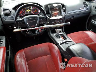 Zdjęcie 8 z 13 samochodu: 2012 CHRYSLER 300 SRT-8 VIN:2C3CCAFJ2CH801365 - miniatura