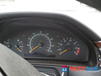Zdjęcie 9 z 12 samochodu: 1999 MERCEDES-BENZ E 320 VIN:WDBJF65H1XA937396 - miniatura