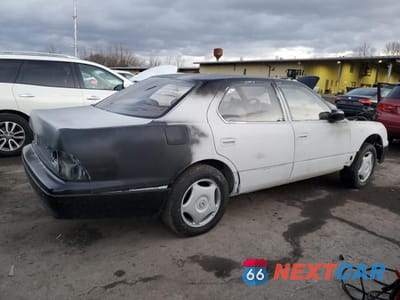 Trzecie zdjęcie samochodu z tyłu: 1997 LEXUS LS 400 VIN:JT8BH28F5V0094601 - miniatura