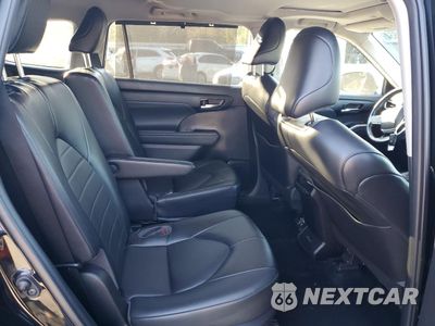 Zdjęcie 12 z 16 samochodu: 2022 TOYOTA HIGHLANDER XLE VIN:5TDGZRAH5NS549002 - miniatura