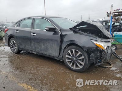 Czwarte zdjęcie samochodu z boku: 2017 NISSAN ALTIMA 2.5 VIN:1N4AL3AP2HC148577 - miniatura