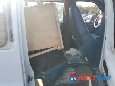 Zdjęcie 11 z 15 samochodu: 2000 CHEVROLET EXPRESS G3500 VIN:1GAHG39R5Y1273516 - miniatura