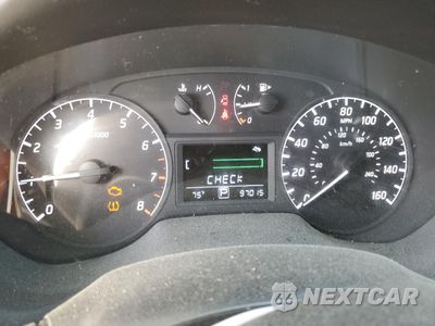 Zdjęcie 9 z 14 samochodu: 2017 NISSAN SENTRA S VIN:3N1AB7AP3HY284506 - miniatura