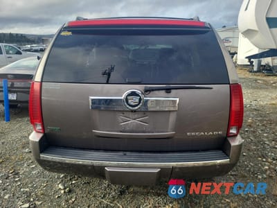 Zdjęcie 6 z 13 samochodu: 2011 CADILLAC ESCALADE PREMIUM VIN:1GYS4CEF8BR138146 - miniatura