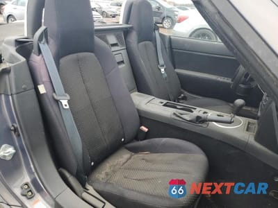 Zdjęcie 10 z 12 samochodu: 2006 MAZDA MX-5 MIATA VIN:JM1NC25FX60102906 - miniatura