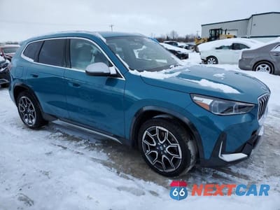 Czwarte zdjęcie samochodu z boku: 2023 BMW X1 XDRIVE28I VIN:WBX73EF04P5X95869 - miniatura