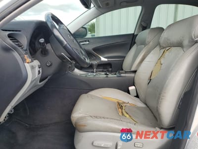 Zdjęcie 7 z 14 samochodu: 2006 LEXUS IS 250 VIN:JTHBK262365014458 - miniatura