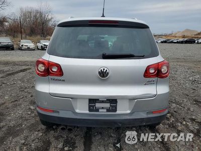 Zdjęcie 6 z 13 samochodu: 2010 VOLKSWAGEN TIGUAN SE VIN:WVGBV9AX2AW510953 - miniatura