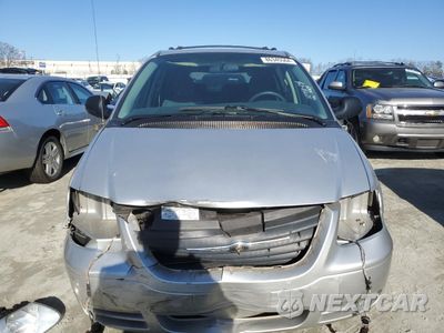 Piąte zdjęcie samochodu w środku: 2005 CHRYSLER TOWN & COUNTRY VIN:1C4GP45R15B235057 - miniatura