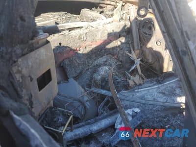 Zdjęcie 10 z 12 samochodu: 2001 CHEVROLET CAMARO VIN:2G1FP32KX12140815 - miniatura