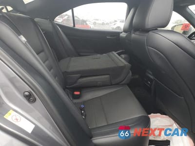 Zdjęcie 10 z 12 samochodu: 2017 LEXUS IS 300 VIN:JTHCM1D25H5016551 - miniatura