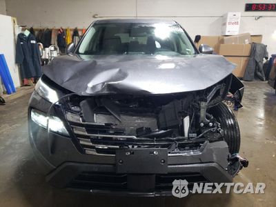 Piąte zdjęcie samochodu w środku: 2025 NISSAN ROGUE SV VIN:5N1BT3BB5SC763497 - miniatura