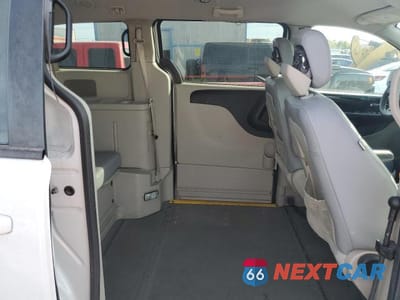 Zdjęcie 11 z 13 samochodu: 2018 DODGE GRAND CARAVAN SE VIN:2C7WDGBGXJR209872 - miniatura