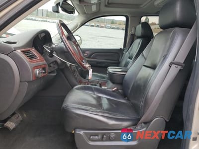 Zdjęcie 7 z 13 samochodu: 2008 CADILLAC ESCALADE LUXURY VIN:1GYEC63838R160750 - miniatura