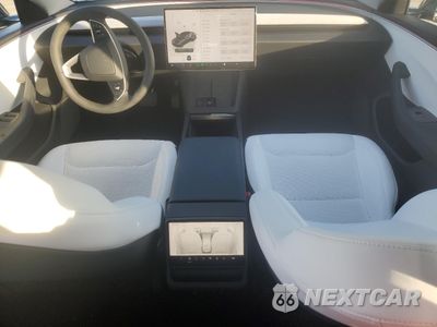 Zdjęcie 8 z 14 samochodu: 2024 TESLA MODEL 3 VIN:5YJ3E1EA5RF830073 - miniatura