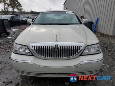 Piąte zdjęcie samochodu w środku: 2007 LINCOLN TOWN CAR SIGNATURE LIMITED VIN:1LNHM82V77Y638767 - miniatura