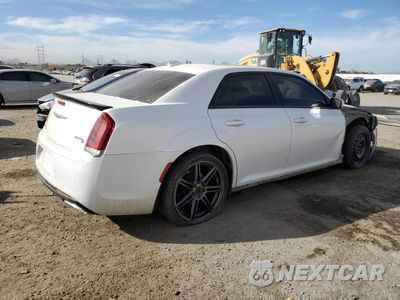 Trzecie zdjęcie samochodu z tyłu: 2015 CHRYSLER 300 S VIN:2C3CCABG1FH803025 - miniatura