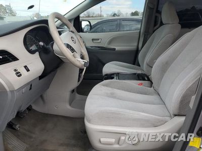 Zdjęcie 7 z 13 samochodu: 2011 TOYOTA SIENNA LE VIN:5TDKK3DC4BS172055 - miniatura