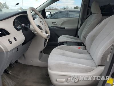 Zdjęcie 7 z 15 samochodu: 2011 TOYOTA SIENNA LE VIN:5TDKK3DC4BS172055 - miniatura