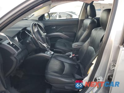 Zdjęcie 7 z 13 samochodu: 2011 MITSUBISHI OUTLANDER ES VIN:JA4AS2AW0BU009638 - miniatura