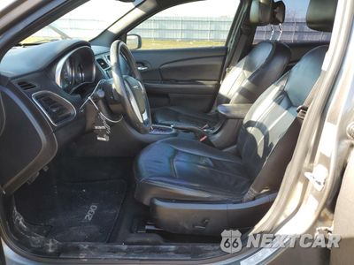 Zdjęcie 7 z 15 samochodu: 2013 CHRYSLER 200 LIMITED VIN:1C3CCBCG4DN505805 - miniatura