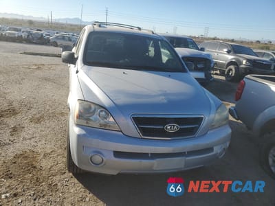 Piąte zdjęcie samochodu w środku: 2005 KIA SORENTO EX VIN:KNDJC733X55487373 - miniatura