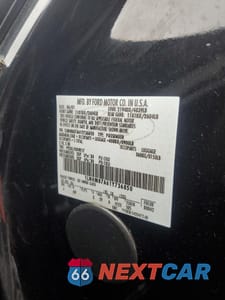 Zdjęcie 14 z 15 samochodu: 2001 LINCOLN LS VIN:1LNHM87A61Y736850 - miniatura