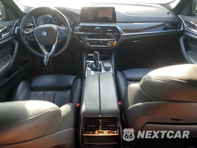 Zdjęcie 8 z 15 samochodu: 2018 BMW 530E VIN:WBAJA9C59JB252359 - miniatura