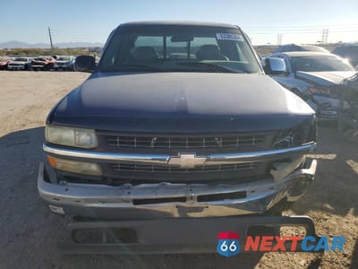 Piąte zdjęcie samochodu w środku: 1999 CHEVROLET SILVERADO C1500 VIN:1GCEC19T6XZ106331 - miniatura