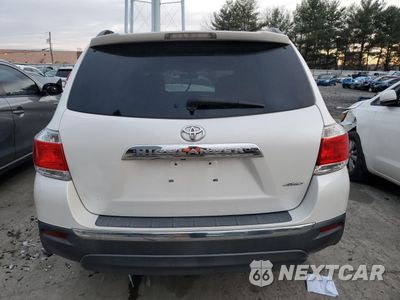 Zdjęcie 6 z 14 samochodu: 2011 TOYOTA HIGHLANDER BASE VIN:5TDBK3EH7BS082957 - miniatura