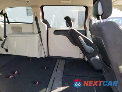 Zdjęcie 11 z 16 samochodu: 2013 DODGE GRAND CARAVAN SE VIN:2C4RDGBG9DR619190 - miniatura