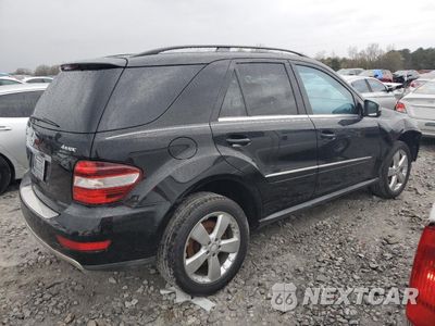 Trzecie zdjęcie samochodu z tyłu: 2011 MERCEDES-BENZ ML 350 4MATIC VIN:4JGBB8GB4BA683435 - miniatura