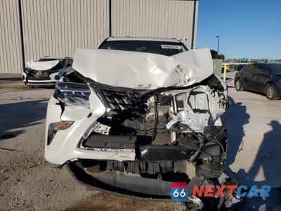 Piąte zdjęcie samochodu w środku: 2022 LEXUS GX 460 VIN:JTJAM7BXXN5332742 - miniatura