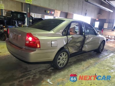 Trzecie zdjęcie samochodu z tyłu: 2005 VOLVO S80 2.5T VIN:YV1TS592851411893 - miniatura