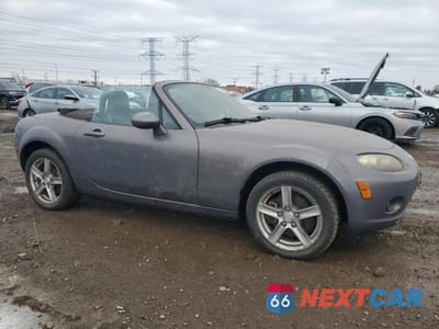 Czwarte zdjęcie samochodu z boku: 2006 MAZDA MX-5 MIATA VIN:JM1NC25FX60102906 - miniatura