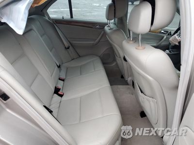 Zdjęcie 11 z 14 samochodu: 2007 MERCEDES-BENZ C 230 VIN:WDBRF52H47E026568 - miniatura