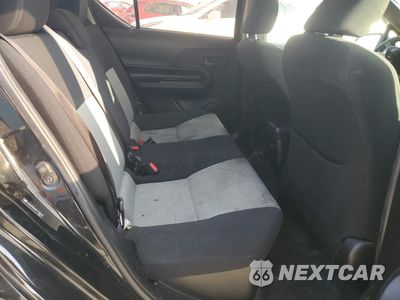 Zdjęcie 10 z 13 samochodu: 2016 TOYOTA PRIUS C VIN:JTDKDTB34G1134066 - miniatura