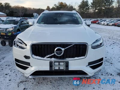 Piąte zdjęcie samochodu w środku: 2018 VOLVO XC90 T5 VIN:YV4102PK1J1373306 - miniatura