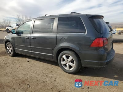 Drugie zdjęcie samochodu z przodu: 2011 VOLKSWAGEN ROUTAN SE VIN:2V4RW3DGXBR642528 - miniatura